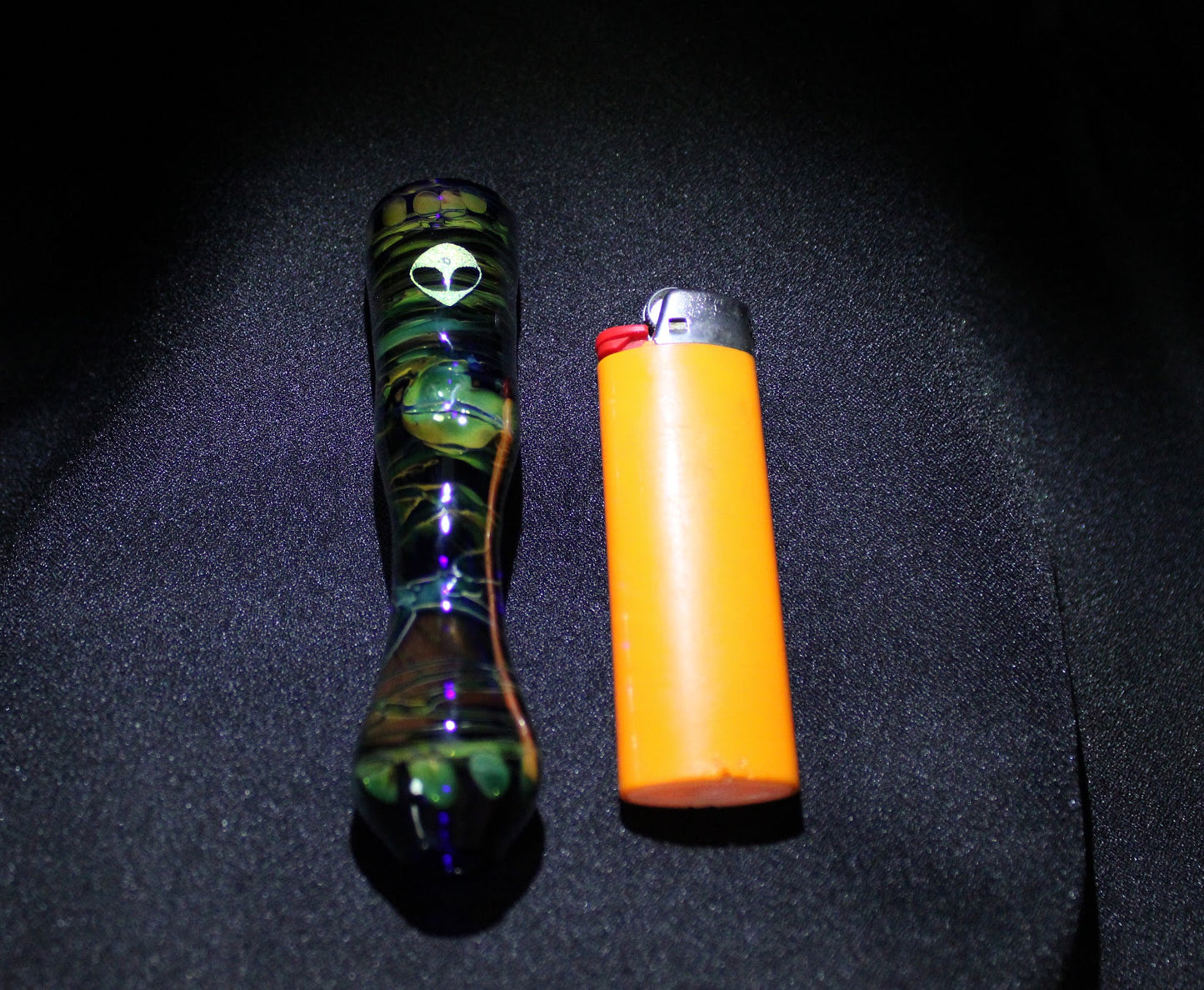 4 inch Glass Chillum, Dichroic Alien, Gold & Silver Fumed